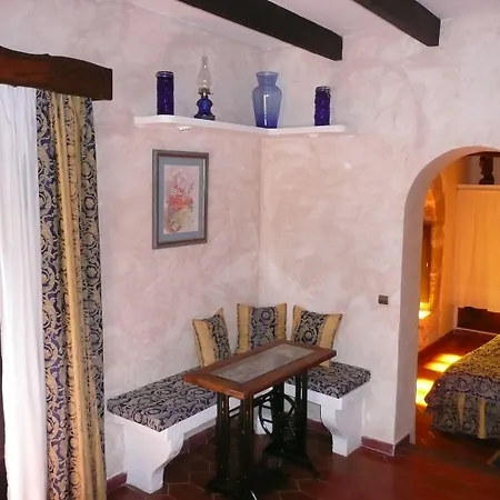 Petit Ses Rotges - Only Adults 3*