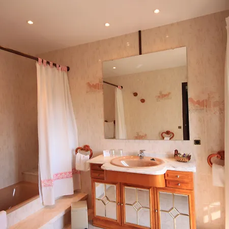 Petit Ses Rotges - Only Adults