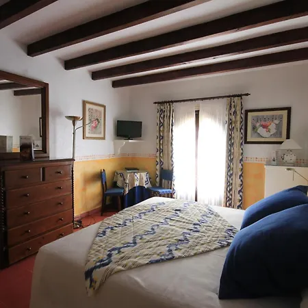 Petit Ses Rotges - Only Adults 3*