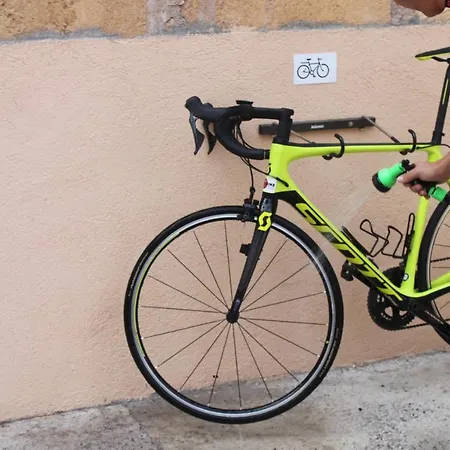 Petit Ses Rotges - Only Adults 3*