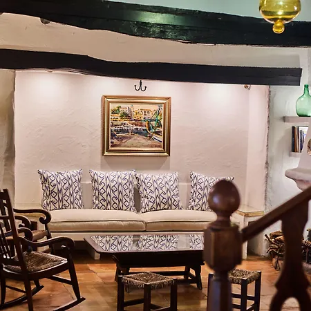 Petit Ses Rotges - Only Adults Hotel