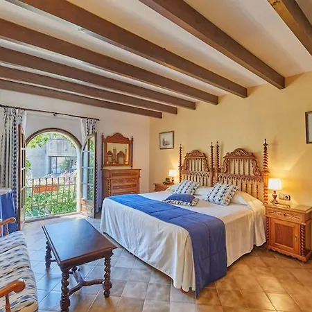 Petit Ses Rotges - Only Adults