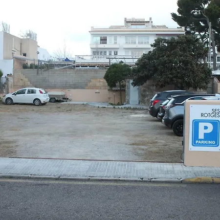 Petit Ses Rotges - Only Adults 3*