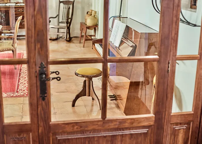 Petit Ses Rotges - Only Adults 3* 칼라 라트자다