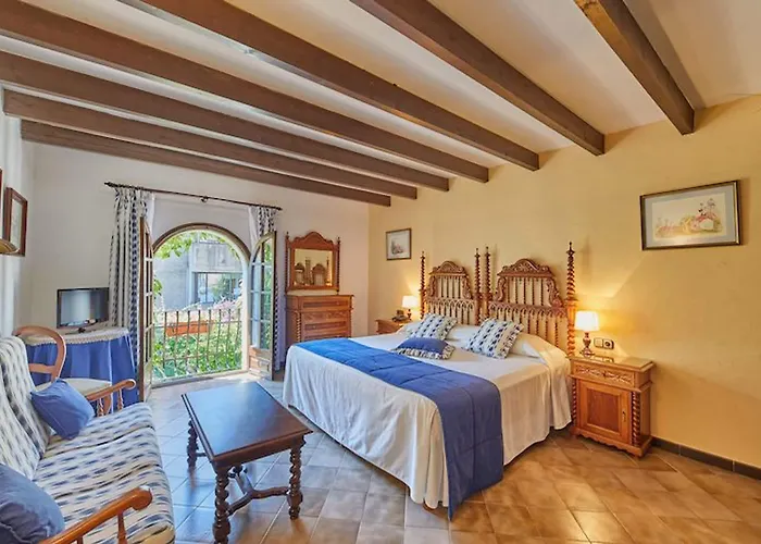 Petit Ses Rotges - Only Adults