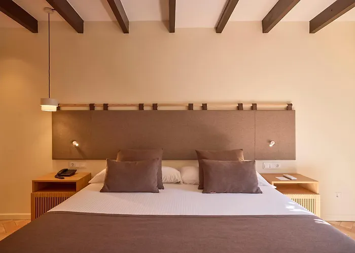 Petit Ses Rotges - Only Adults