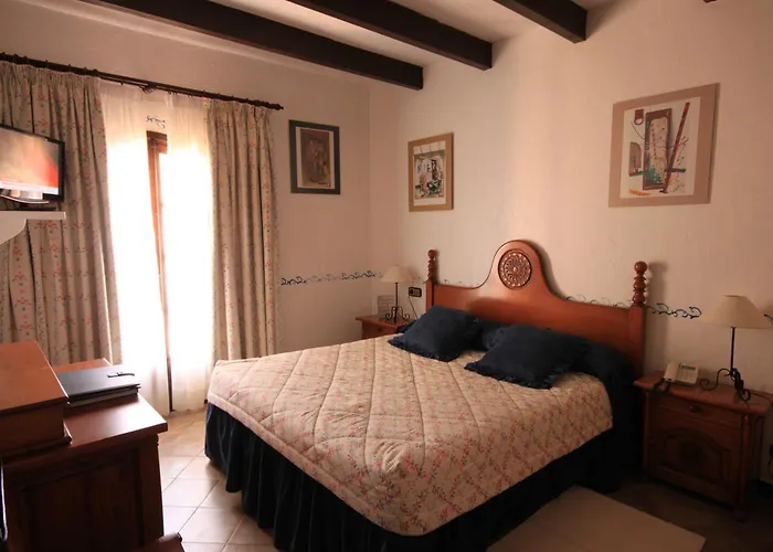 Petit Ses Rotges - Only Adults Hotel