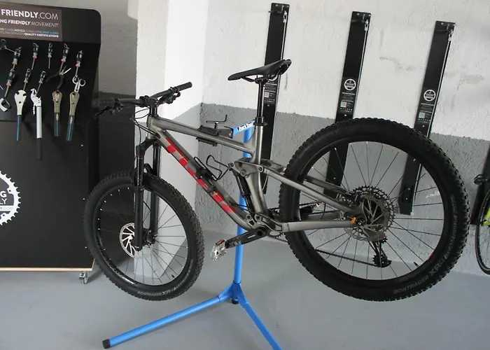 Petit Ses Rotges - Only Adults 3*