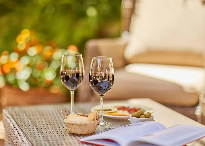 Petit Ses Rotges - Only Adults 3*