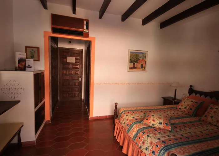 Petit Ses Rotges - Only Adults Hotel