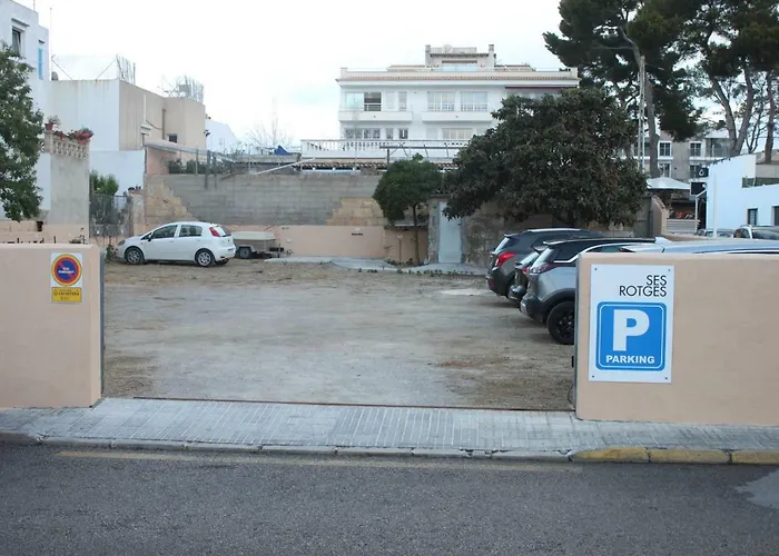 Petit Ses Rotges - Only Adults 3*